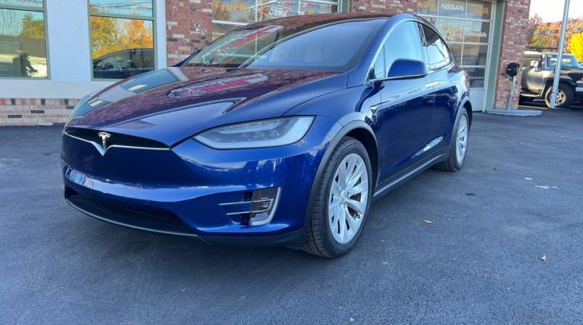 TESLA MODEL X 2017 5YJXCBE25HF044181 image